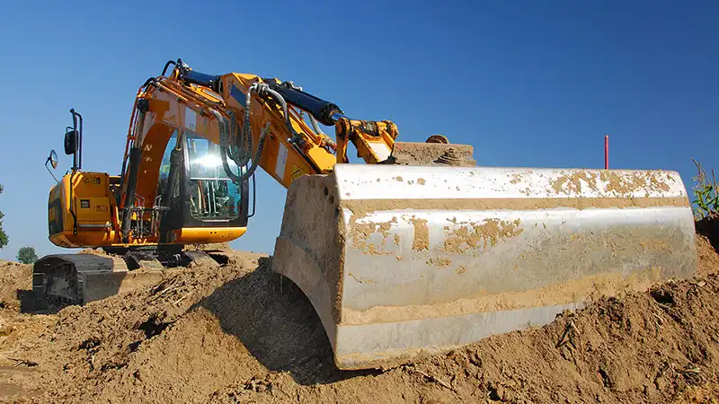 Dogan Tiefbau Bagger bei Erdbau-Arbeiten